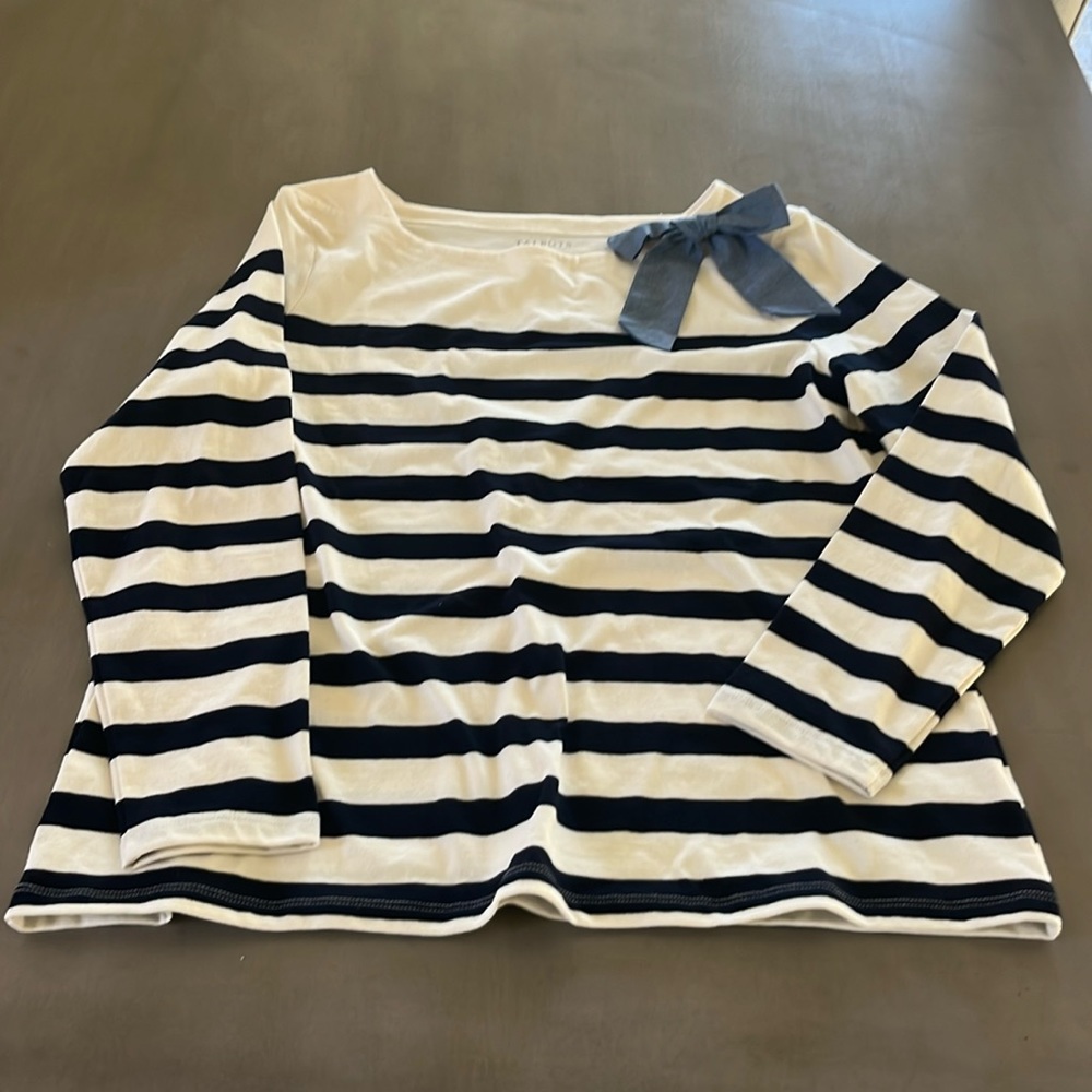 Talbots cotton top with bow